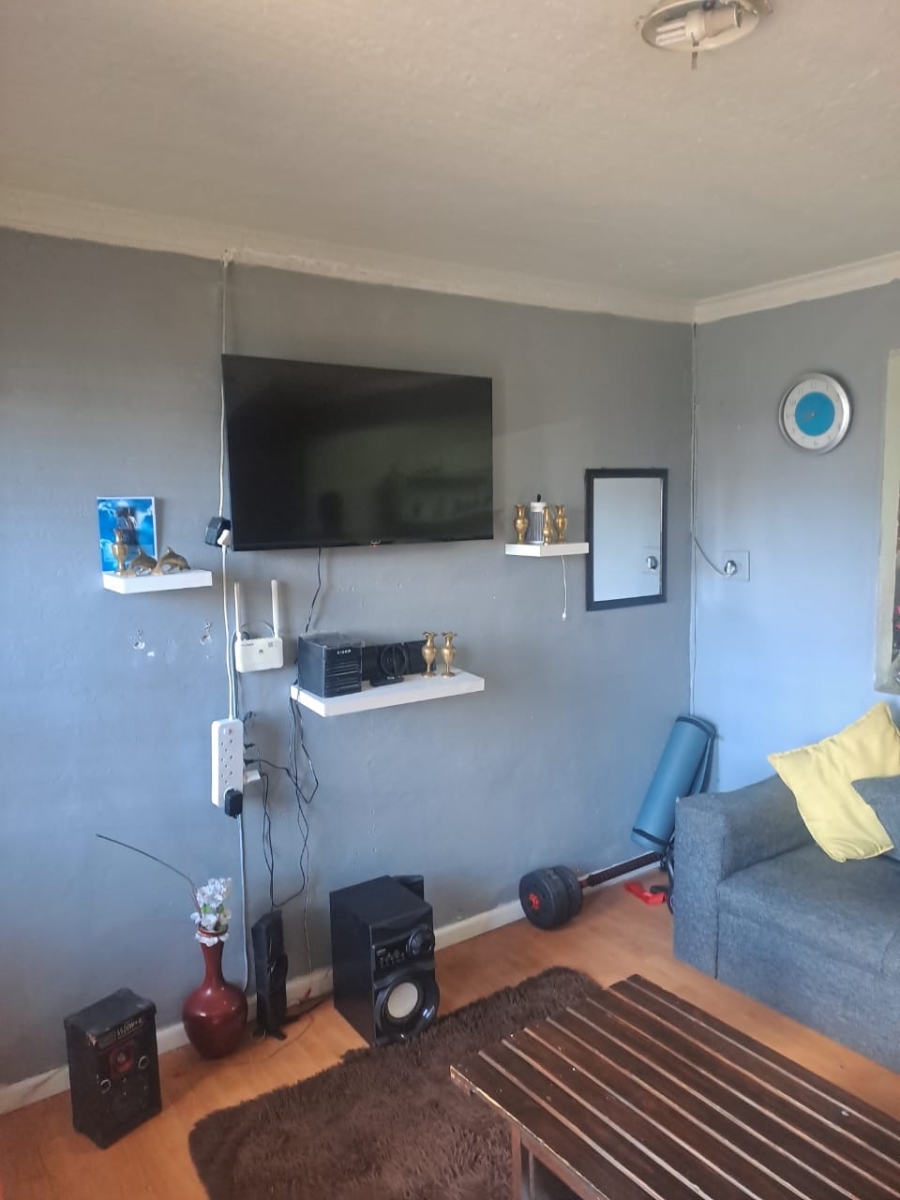 2 Bedroom Property for Sale in Woodlands Western Cape